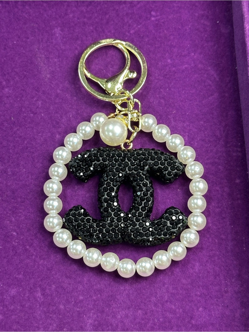Rhinestone & pearl bag charm keyring